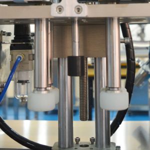 Stainless Steel Beverage Bottle Semi-auto Capping Machine Desktop capper 220V