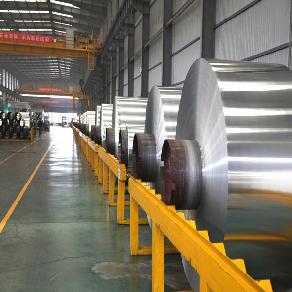 Aluminium foil jumbo rolls for household foil