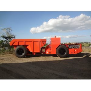 RT-20 Low Profile Dump Truck For Tunneling Rock Excavation With 10m3 Capacity