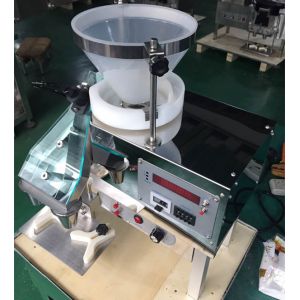 Automated Tablet Capsule Counting Machine YL - 2A Vibrating Feeding