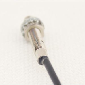 LJ5A3-1-Z/BY Screen shield type PNP DC type proximity sensor