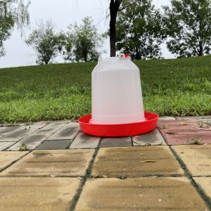 China Cylindrical Poultry Drinker For Broiler Watering Lines Hydration Station Water Feeders on sale