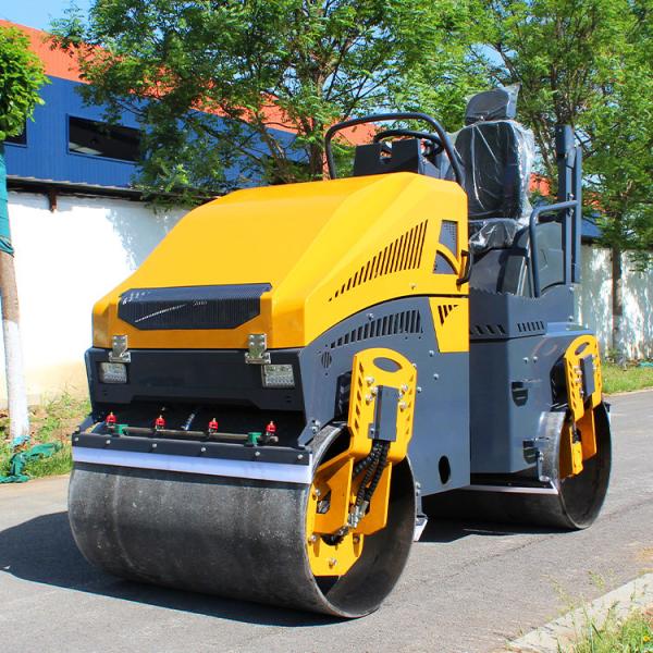 3ton Ride-On Vibratory Roller Compactor Full Hydraulic Asphalt Roller Epa Engine