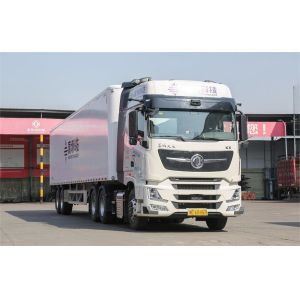 Chenglong M3 CNG Tractor Trailer With 14 Forward Shift Manual Transmission