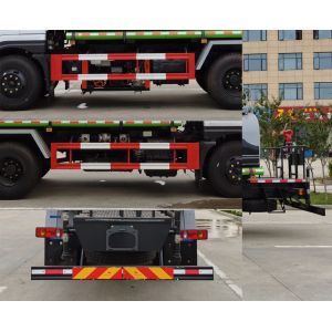 High Capacity Guardrail Cleaning Truck 9.61 Cubic Meters Stable Operation