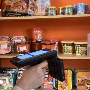 5.5 Inch UHF RFID Handheld Reader Android 13 Handheld RFID Reader 6GB Ram 64GB