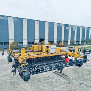 China 370L Diesel Tank Volume Concrete Paver Machine For Fast And Precise Paving on sale