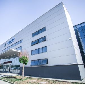 Insulation and Climate Control in Steel Structure Isolation Room for Pharmaceuti