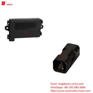 Eu UL 32V External Size Fuse Holder Motorcycle Manual Reset Circuit Breaker 30A