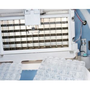 36kg/24H Small Commercial Automatic Ice Cube Maker Machine