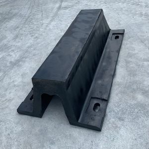 Black Color Arch Rubber Fender Industrial Energy Absorbing CCS Certificate