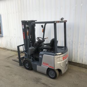 3m Lifting Height TCM 2.5-Ton Electric Forklift