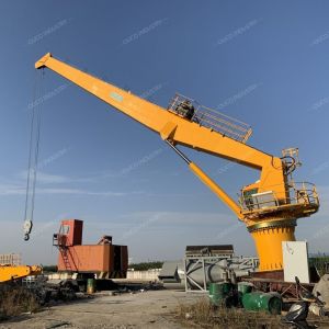 25T Hydraulic Stiff Boom Marine Crane High Efficiency Electric For Heavy Duty