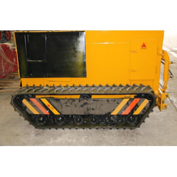 Organic manure fermentation compost machine crawler type for ground pile aerobic decomposition