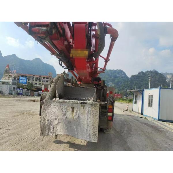 Stable Condition Concrete Pump Trucks with Basic Maintenance and 1400mm Feeding Height