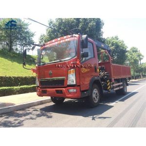 160hp Sinotruck Howo Light Truck With 3 Tons Stright Arm Crane Mounted