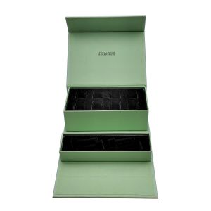 Flip Cover Rigid Gift Box Skincare Custom Magnetic Box Packaging With Dividers