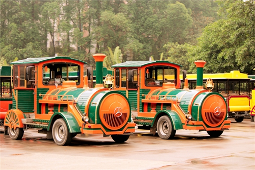 DC Motor 42 Seater Electric Trackless Train For Amusement Park / Shopping Malls