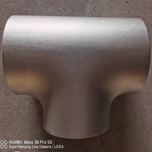 China 8 Inch Sch40 Butt Weld Tee Steel Seamless Dn800 Reliable Solution For Piping on sale