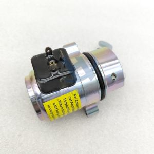 Machinery parts Fuel Shutoff Solenoid 04272733 for BF4M1011F Engine Skid Steer