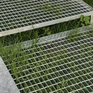 GB/T13912 Standard Anti Rust Steel Grating for Surface Treatment and Customized