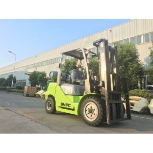 Gas LPG Gasoline Dual Fuel Forklift with Adjustable Cab Location and Steel