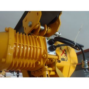 3 Phase Stainless Steel Chain Hoist Yellow Color Leading Crane For Lifting Goods