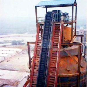 High Incline Angles Scraper Conveyor Belt System For Bulk Material Handling