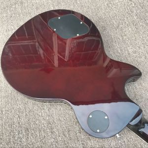 Custom 8 Strings Electric Guitar with Maple Fingerboard Gold Hardware