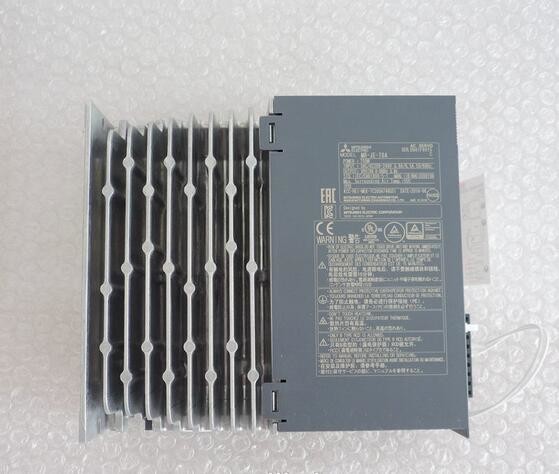 MR-JE-70A Mitsubishi JE Series 750W Servo Amplifier Model MR-JE AC servo drive 3-phase or 1-phase 200 VAC to 240 VAC