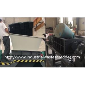 Tough Plastic Waste Shredding Machine , Plastic Frame Automobile Tire Shredding
