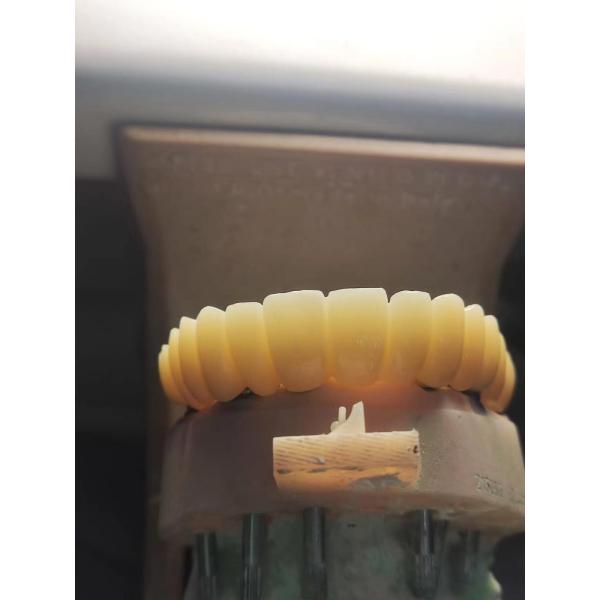 Dental Sintering CAD CAM Zirconia Blocks Translucent Multilayer A3.5 98*22mm