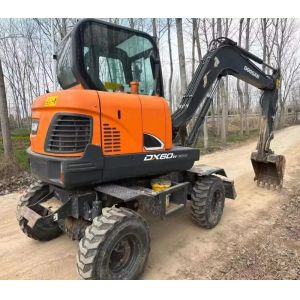 Pre Owned Doosan Wheel Excavator DX60W Total Transport Width 2000mm