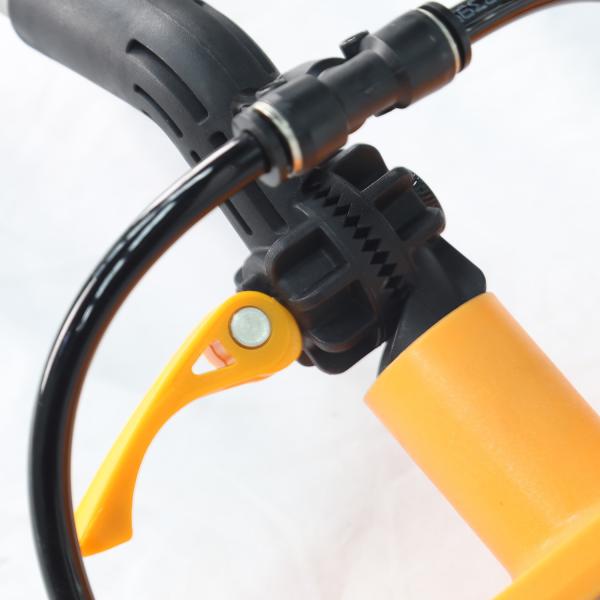 9.0 Meters Extended Water Fed Handle Cleaning Brush for Photovoltaic Farms Made