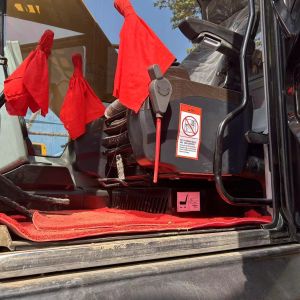 2022 Sany 305h Excavator 30 Ton with 30600KG Operating Weight and 1.45m³ Bucket