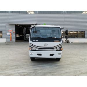 4x2 Chinese Dongfeng 10000 liters Vacuum Sewage Clean and Suction Truck With