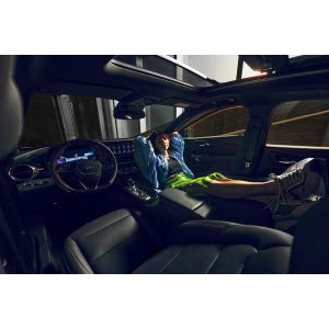 2023 2024 Chevrolet Seeker 1.5t Left Hand Drive Gasoline Car Compact Suv