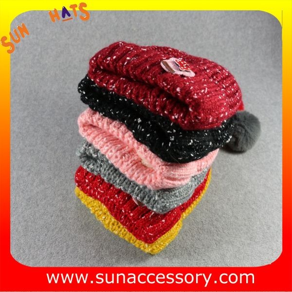 AK17024 Sun Accessory winter kids knitted beanie caps and hats with pom pom ,caps in stock MOQ only 3 pcs