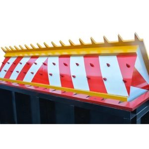 Roadway Safety Vehicle Wedge Barrier Surface Mounted Road Blocker 3M-6M Crash
