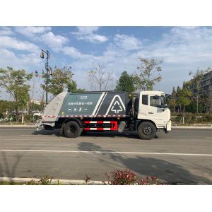 Dongfeng 190hp Engine Garbage Compactor Truck With 12cbm Tank