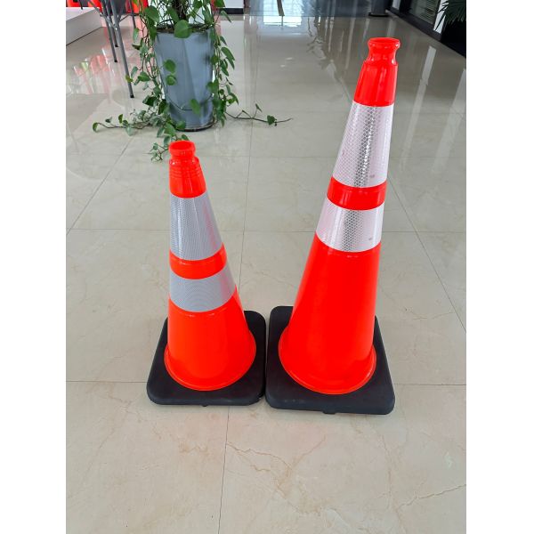 Quality 70CM Bell mouth PVC Road Cone Traffic Safety Flexible Cone wholesale