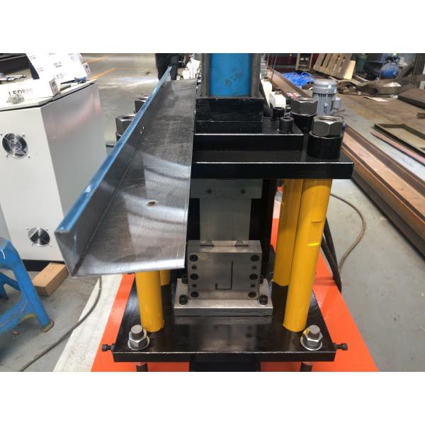 0.8mm Stainless Steel Hydraulic Punching L Post Wall Angle Roll Forming Machine With Ce Certificated