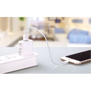 Portable US Plug Universal Single Port Travel USB Wall Charger 5V 2.1A For