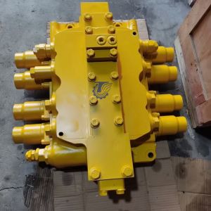 China 709-14-94002 709-14-94001 Komatsu excavator PC1250-8 distribution PC1250LC-8 main control valve on sale