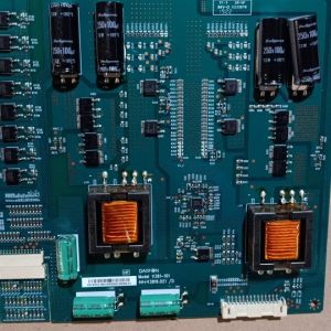 103PPI 43" 3840×2160 Square LCD Panel 400cd/m2 LD430EQE-FLA1 89/89/89/89 (Typ.)