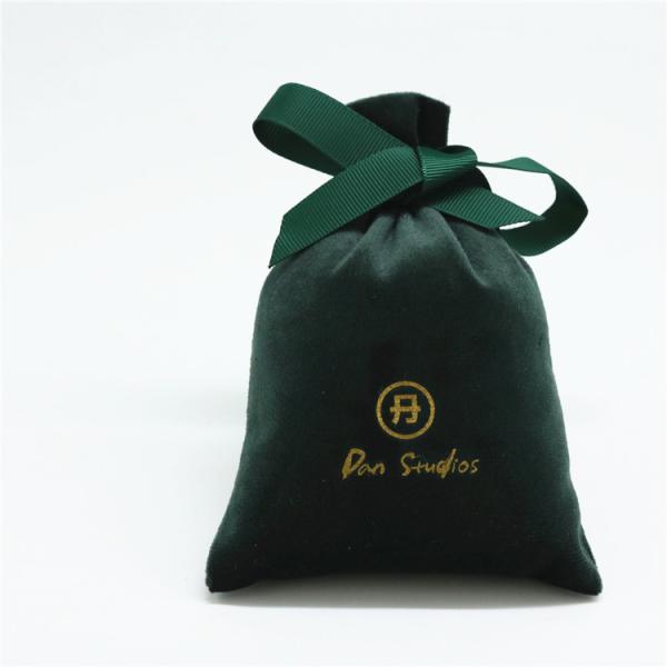 Quality 8x10cm Fabric Drawstring Gift Bag Personalized Green Velvet Gift Pouch wholesale