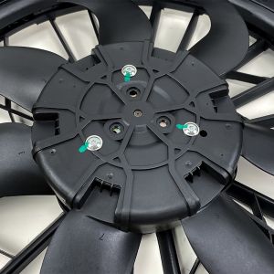 W211 C219 Electric Auto Radiator Cooling Fan With Built In Fuse