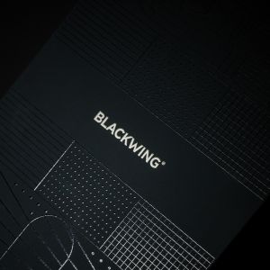 Custom Luxury Matte Black Foam Insert Magnetic Paper Gift Box Clamshell Fliptop