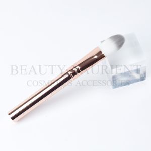 China Customized Face Foundation Single Makeup Brush With Plastic Handle Soft PBT Hair on sale