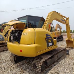 2016 Used Komatsu PC70 Excavator Japan 7T Walking Condition Digger Machine for